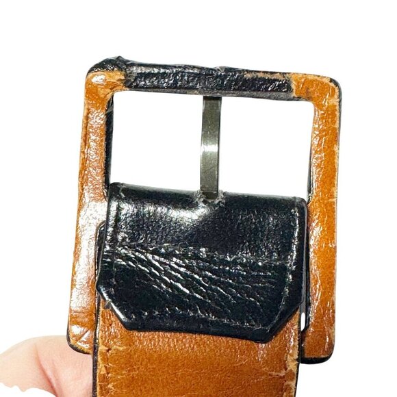 Womens Vintage 1980s Black Leather wide Statement Belt Gold Medallion Size XS - Picture 11 of 12